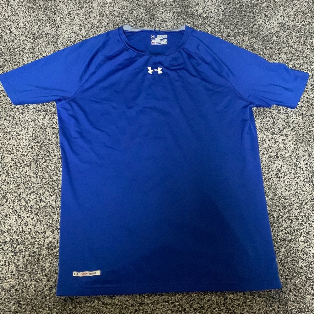 Men’s Under Armour compression shirt